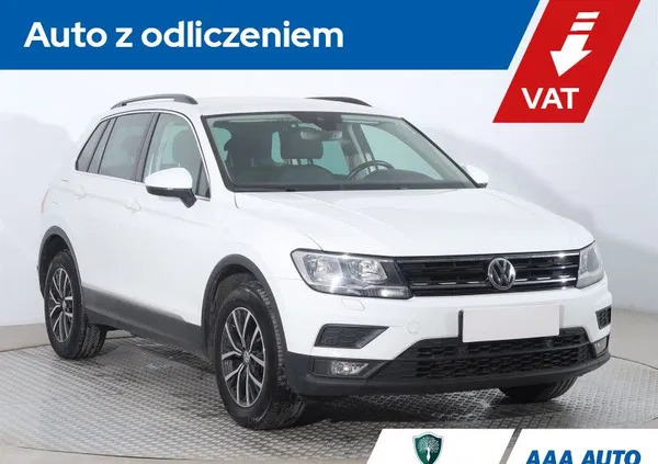 Volkswagen Tiguan cena 93000 przebieg: 154162, rok produkcji 2019 z Stąporków małe 254